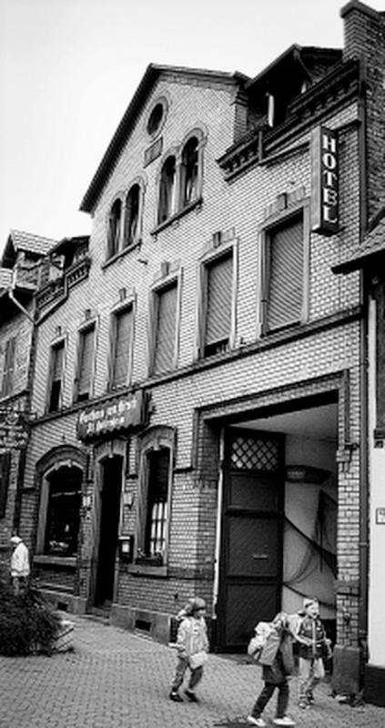 Hotel-Pension Zum Hirsch 하터쉐임 외부 사진