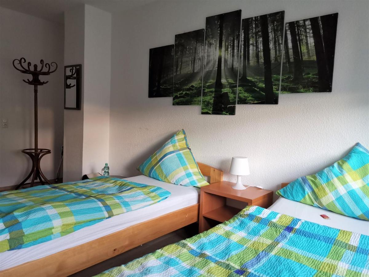 Hotel-Pension Zum Hirsch 하터쉐임 외부 사진