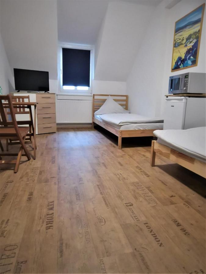 Hotel-Pension Zum Hirsch 하터쉐임 외부 사진