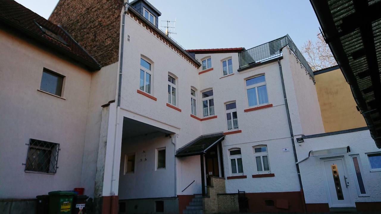 Hotel-Pension Zum Hirsch 하터쉐임 외부 사진